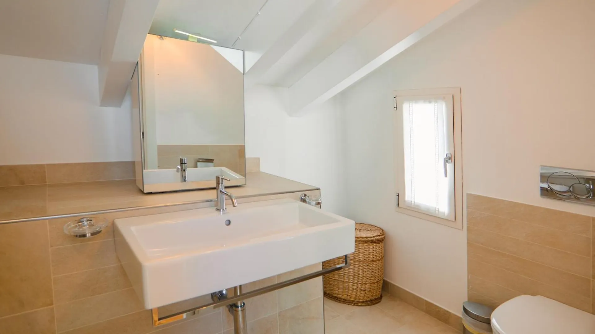Appartamento In Villa Antonia ライグエーリア