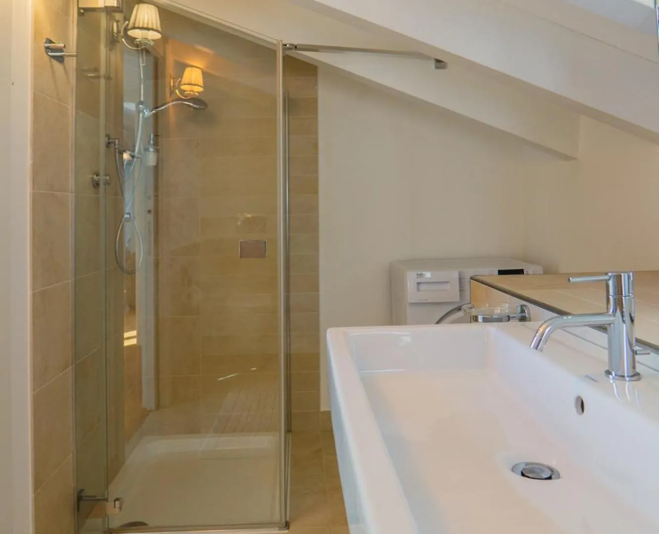 別荘 Appartamento In Villa Antonia ライグエーリア