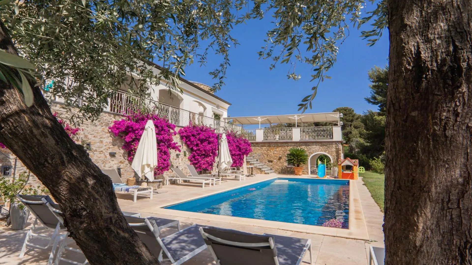 Appartamento In Villa Antonia ライグエーリア 0*,  イタリア