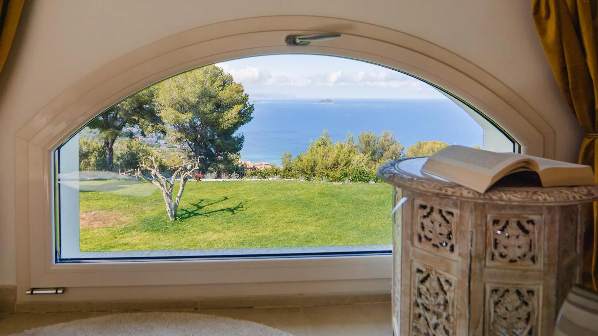 Holiday home Appartamento In Villa Antonia Laigueglia
